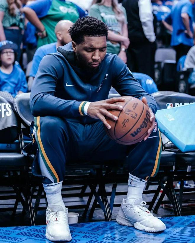 为退役球员 为退役球员