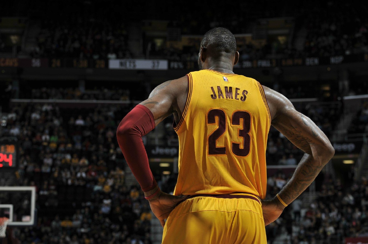 载欢乐与激 载欢乐与激